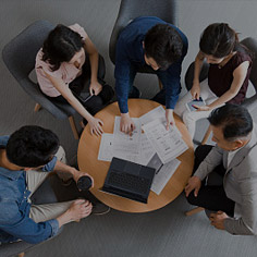 卓越的精英团队